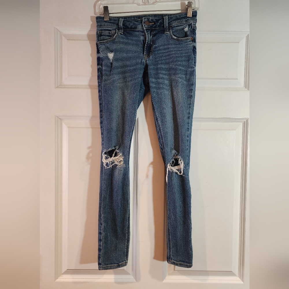 Old Navy Rockstar Super Skinny Low Rise Distressed Jeans Size 0